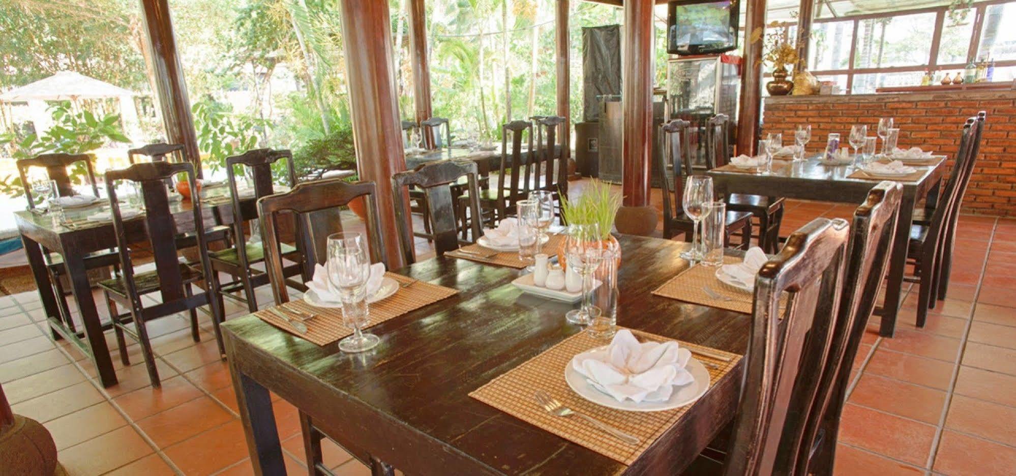 Fishing Village Hotel Mui Ne Bagian luar foto